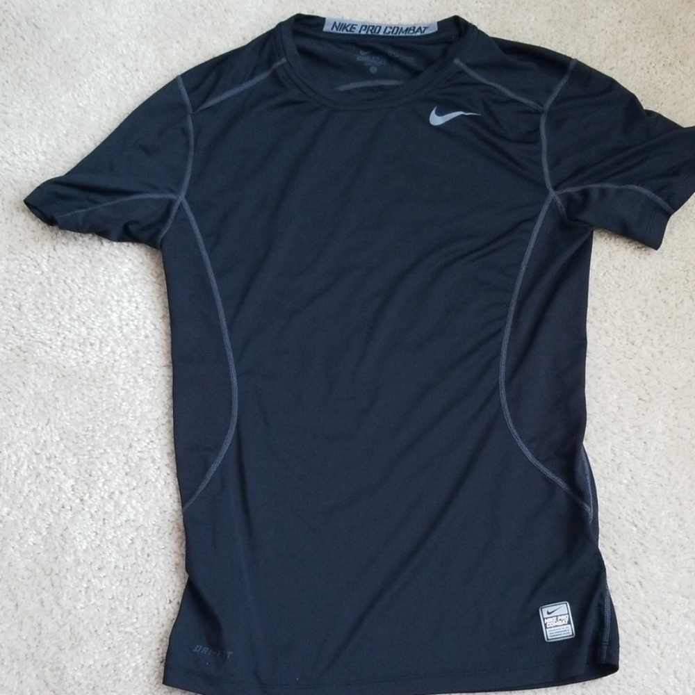 Nike Fitted Dri Fit Shirt Size S